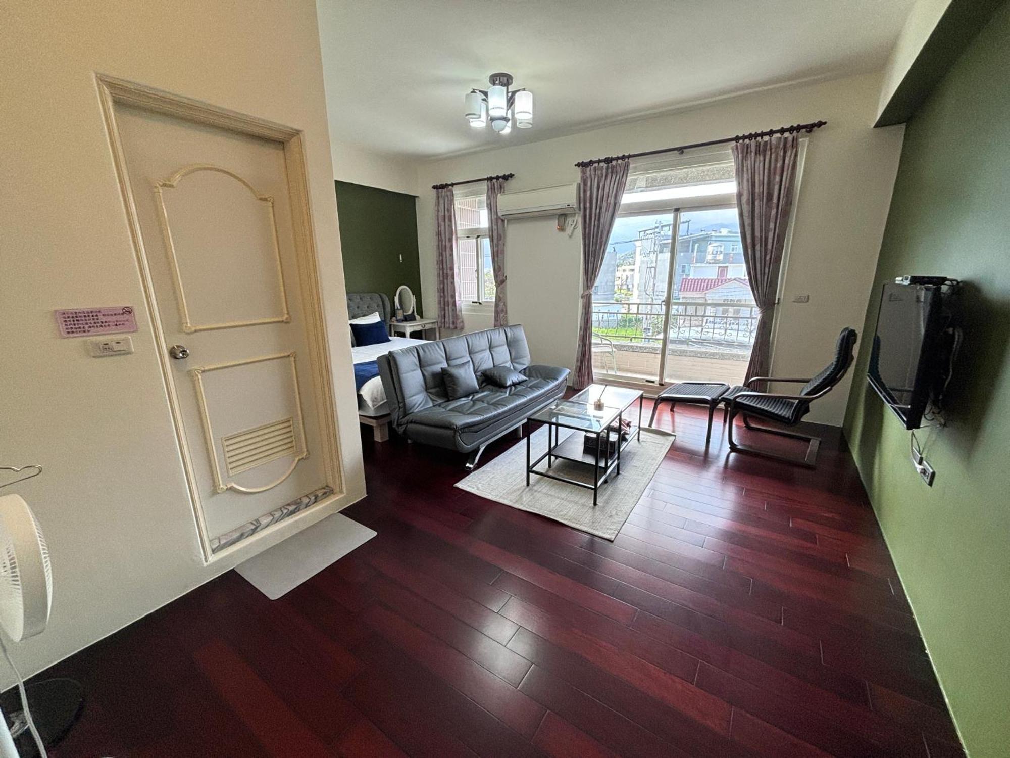 伊家民宿yi Home 志航路一段398號 T'ai-tung Exterior foto