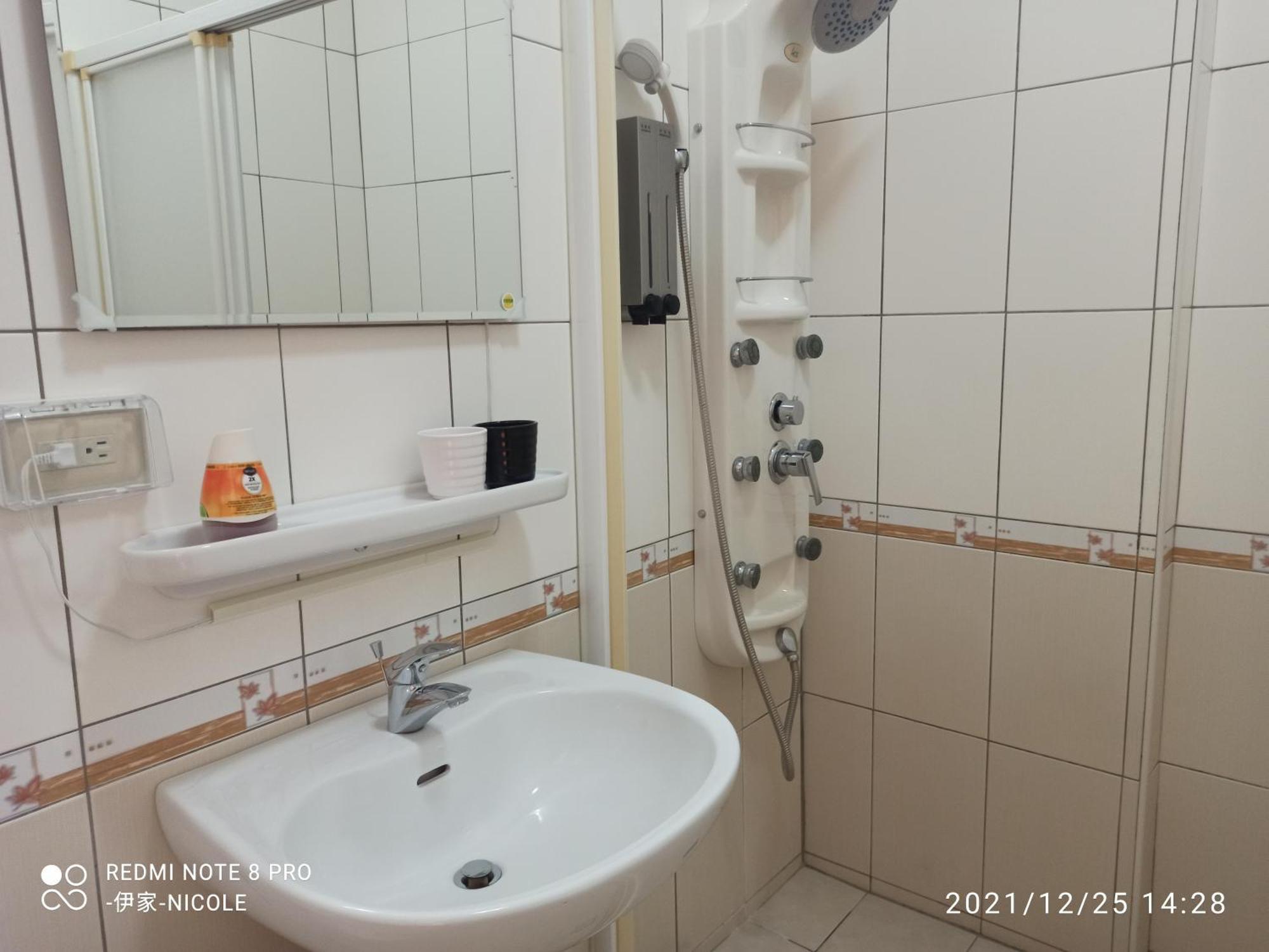 伊家民宿yi Home 志航路一段398號 T'ai-tung Habitación foto